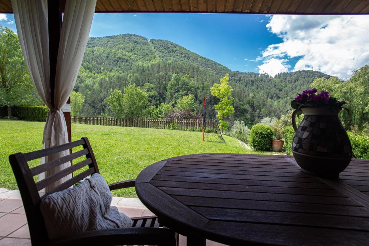 L'Ado Villa Рипол Екстериор снимка